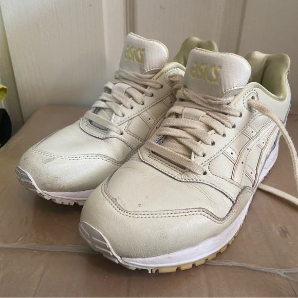 Asics women’s gelsaga trainers size UK 5 - Picture 15 of 16